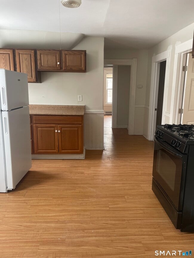 21 Taylor St in Waterbury, CT - Building Photo - Building Photo