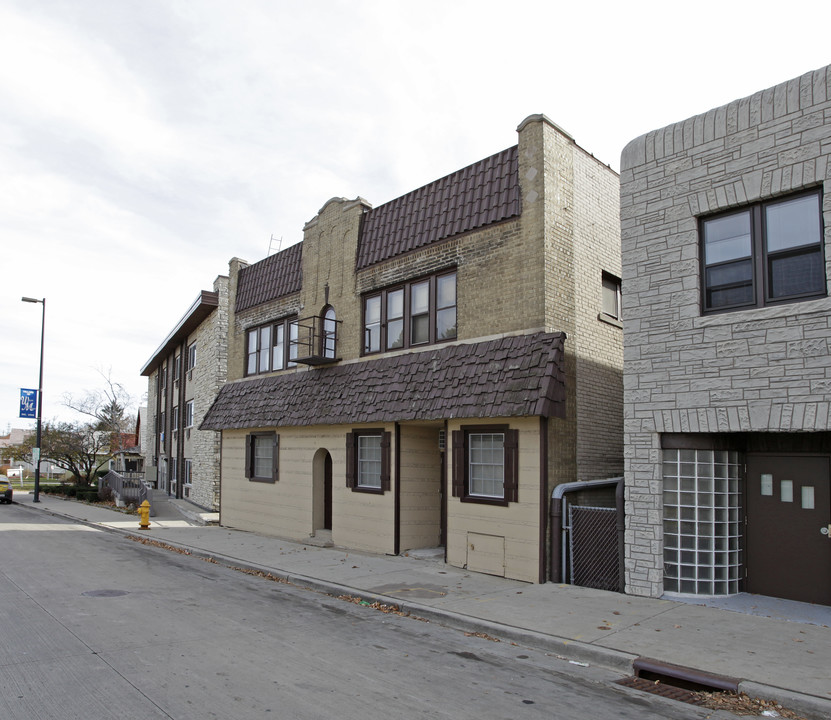 5101-5105 W National Ave in West Milwaukee, WI - Building Photo