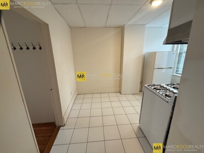 12 Charter St, Unit 4 in Boston, MA - Building Photo - Building Photo