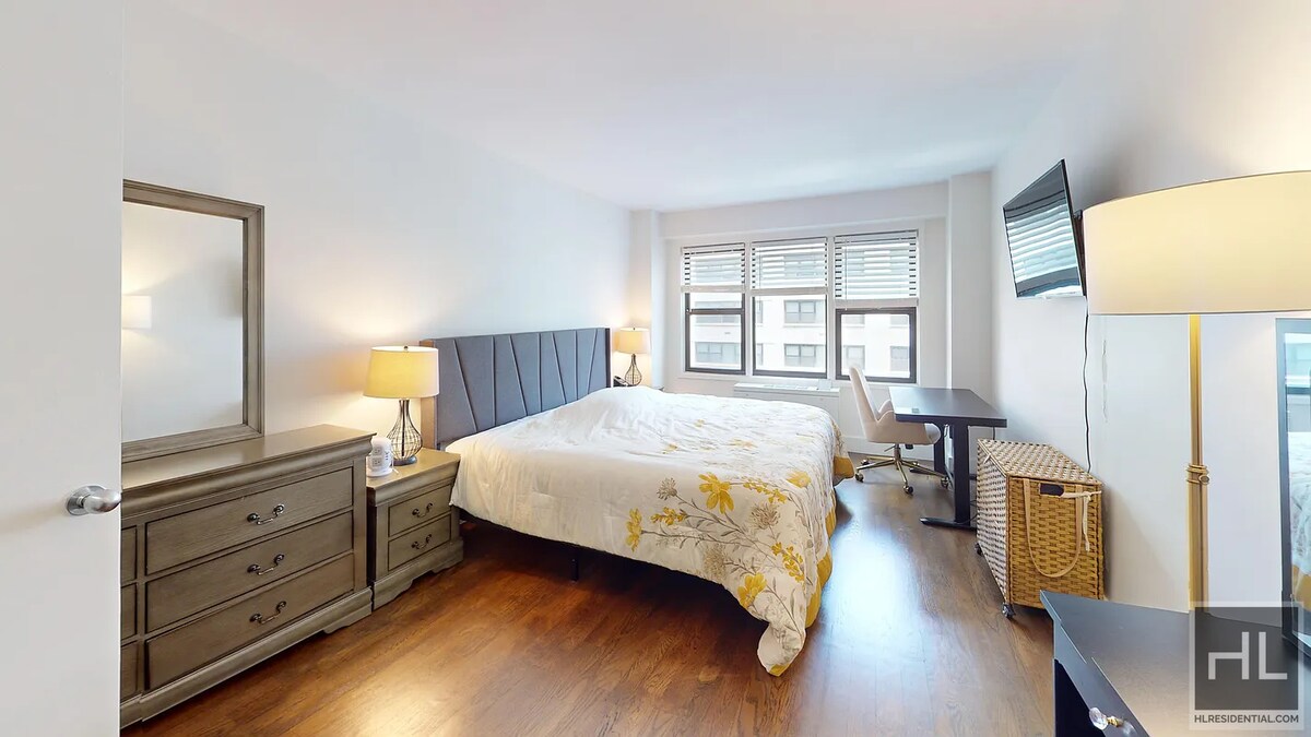 EAST 63 STREET in New York, NY - Building Photo