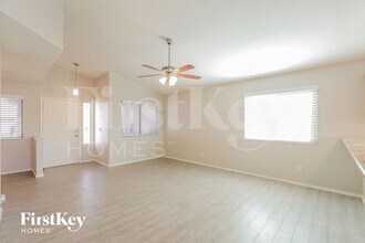 30696 N Royal Oak Way in Queen Creek, AZ - Building Photo - Building Photo