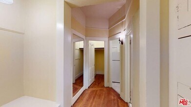 487 43rd St, Unit 3 in Oakland, CA - Foto de edificio - Building Photo