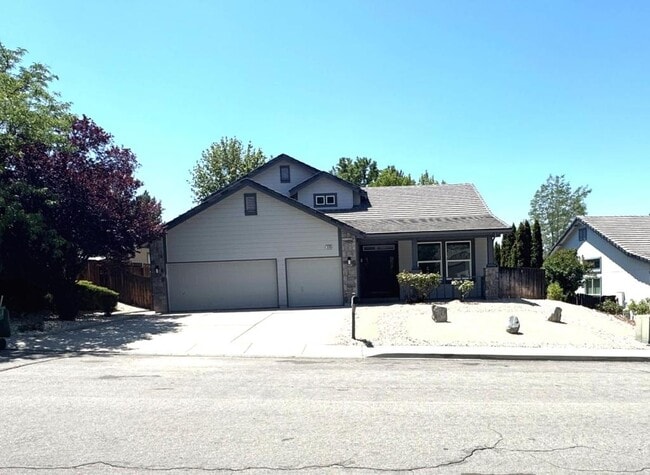 property at 1665 Southview Dr