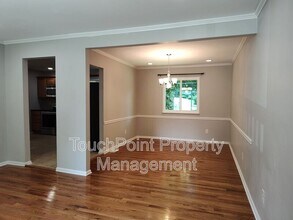 7329 Hounslow Ln in Charlotte, NC - Building Photo - Building Photo