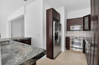 2515 Venetian Ct in Boynton Beach, FL - Building Photo - Building Photo