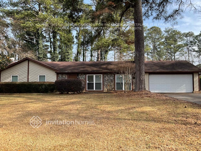 property at 2381 Cedar Dr