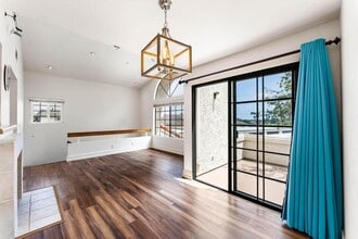 1240 Franciscan Ct in Carpinteria, CA - Building Photo - Building Photo