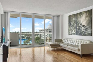 5599 Collins Ave, Unit SI ID1475832P in Miami Beach, FL - Building Photo