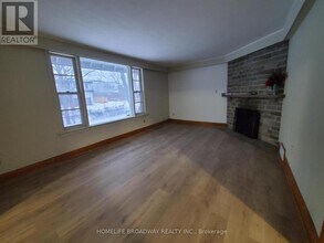 9 Lamont Ave in Toronto, ON - Building Photo - Building Photo