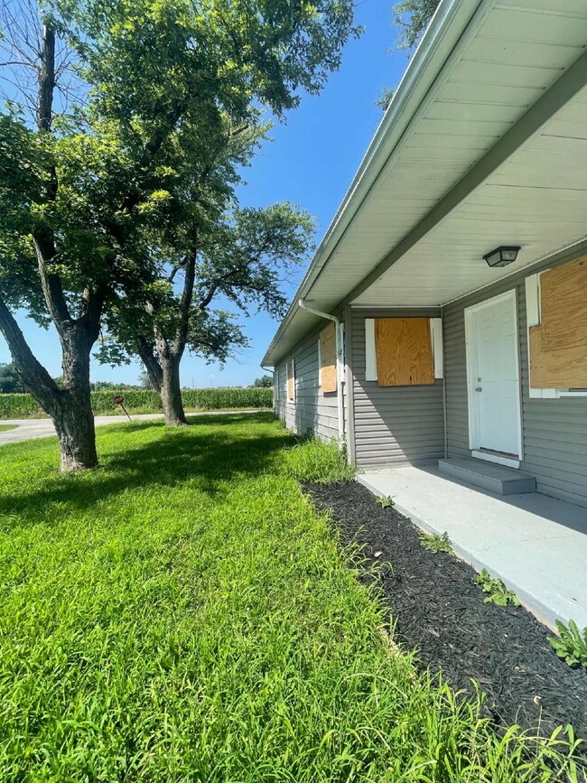 715 Sparks Ave in Sauget, IL - Building Photo - Building Photo