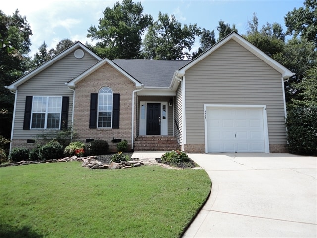 property at 4435 Gladwood Ln