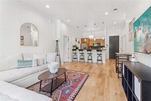 1430 Dresden Dr NE in Atlanta, GA - Building Photo