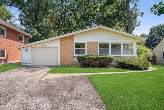 property at 301 N Derbyshire Ave
