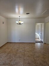 6210-6212 Wright Ave in Bakersfield, CA - Building Photo - Building Photo