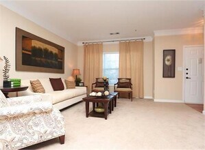 3920 Club Dr, Unit 1632 in Duluth, GA - Building Photo - Building Photo