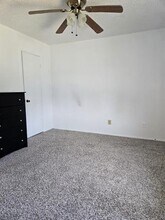990 Shady Brook Dr in Grapevine, TX - Building Photo - Building Photo