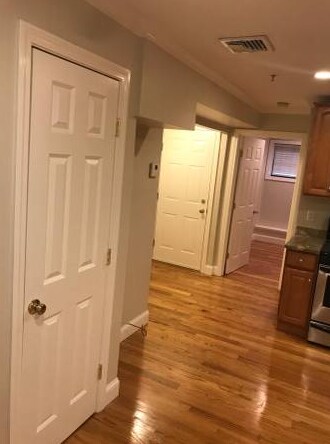 9 Wiget St, Unit 1 in Boston, MA - Building Photo - Building Photo