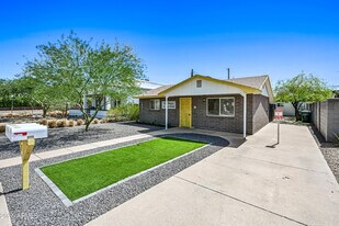 1241 E McKinley St in Phoenix, AZ - Building Photo