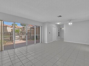 11050 Nautilus Dr in Hollywood, FL - Building Photo - Building Photo