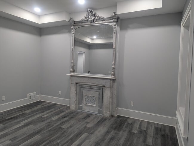 35 Clinton Ave in Albany, NY - Building Photo - Building Photo