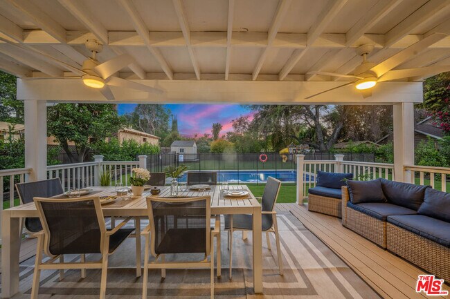 5659 Corbin Ave in Los Angeles, CA - Building Photo - Building Photo