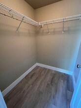 9006 105 Ave SW in Lakewood, WA - Foto de edificio - Building Photo