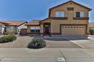 825 E Spanish Moss Ln in Phoenix, AZ - Building Photo - Building Photo
