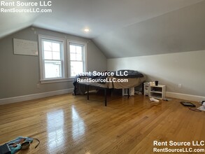 38 Ten Hills Rd in Somerville, MA - Building Photo - Building Photo