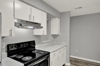 902 Smith St in Orange City, FL - Building Photo - Building Photo