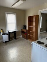 147 Campus Ave in Ames, IA - Building Photo - Building Photo