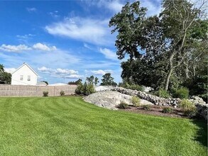 14 Summer St in West Warwick, RI - Building Photo - Building Photo