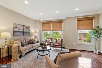 4531 Westhall Dr in Washington, DC - Building Photo - Building Photo