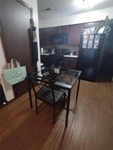 632 Whitham Ave-Unit -3 in Fayetteville, AR - Foto de edificio - Building Photo