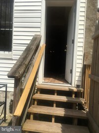 538 N Pulaski St photo'