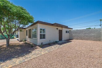1720 Eastwood Dr in Las Vegas, NV - Building Photo - Building Photo