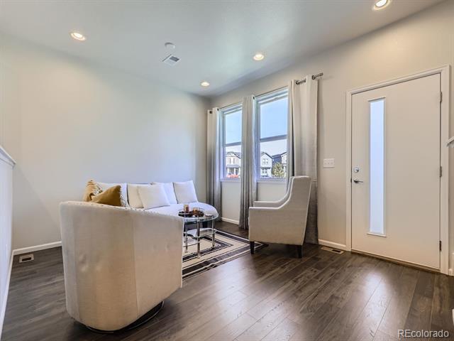 18750 E 66th Pl in Denver, CO - Foto de edificio - Building Photo