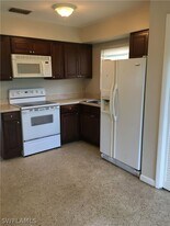 912 San Remo Ave in Naples, FL - Building Photo