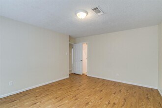 7223 Caddo Lake Ln in Houston, TX - Building Photo - Building Photo