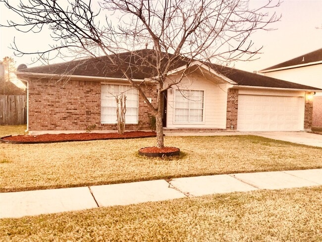 property at 2510 Carriage Ln