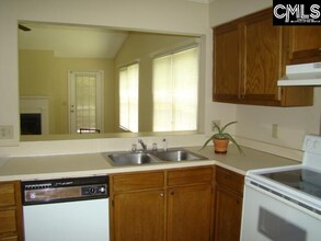 79 N Lake Pointe Dr in Columbia, SC - Building Photo - Building Photo