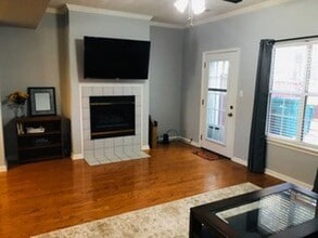 409 Wrought Iron Bend in Yorktown, VA - Building Photo - Building Photo