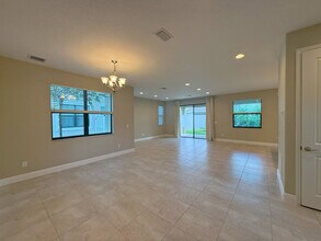 2941 Casterton Dr in Melbourne, FL - Building Photo - Building Photo