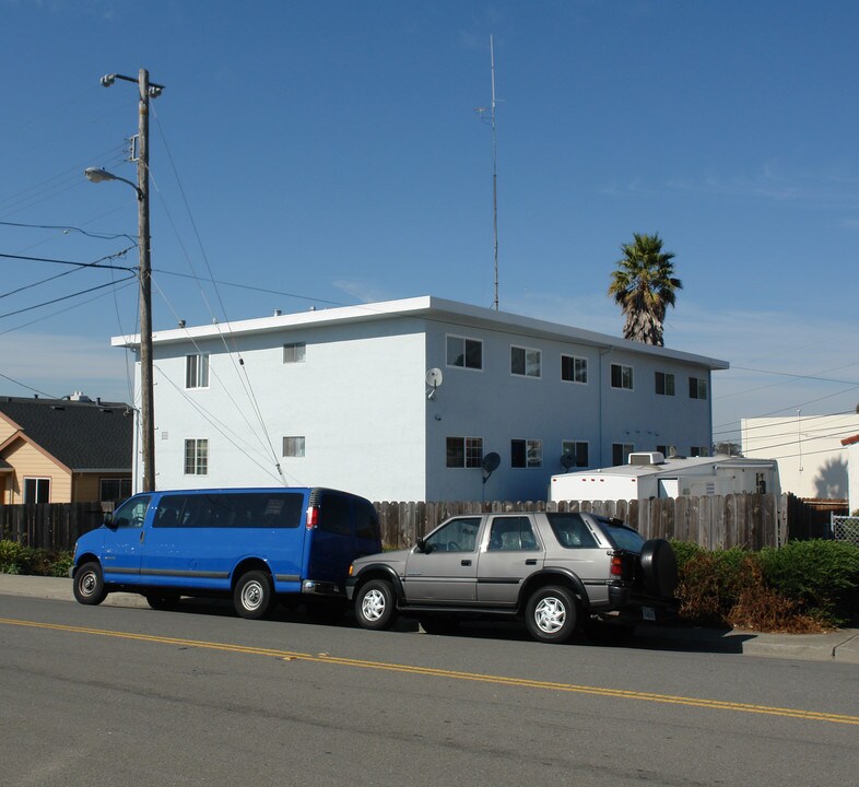 5049 Glenn Ave in San Pablo, CA - Building Photo