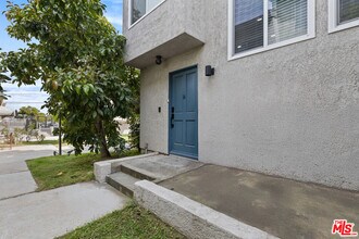 15305 Berendo Ave in Gardena, CA - Building Photo - Building Photo