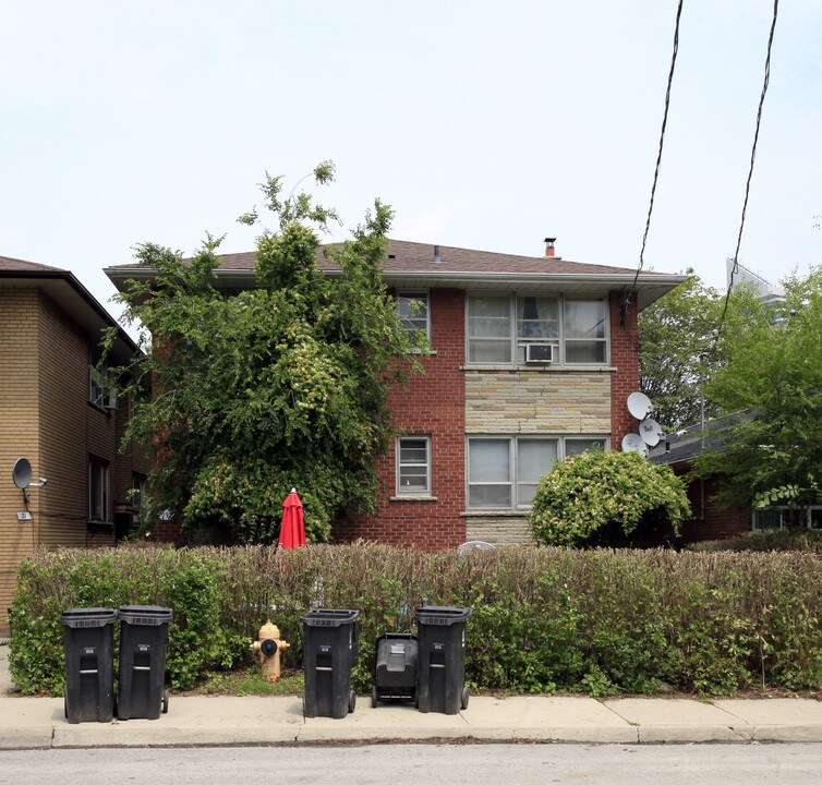 19 Louisa St in Toronto, ON - Building Photo