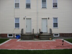 363 Windsor St, Unit 359-3 in Cambridge, MA - Building Photo