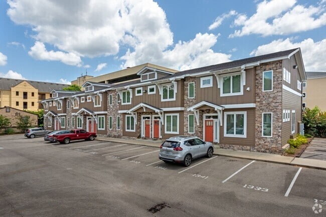 property at 1339 Hancock St