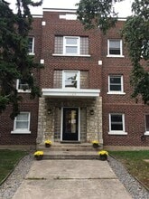 1731 Moodie St E in Thunder Bay, ON - Building Photo - Building Photo