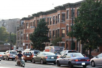 881 Huntington Ave-Unit -12 in Boston, MA - Foto de edificio - Building Photo