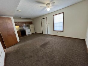 1517 6th Ave in Huntington, WV - Building Photo - Building Photo
